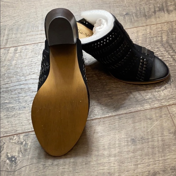 NWOT Bella Vita Koraline Slide Block Heel Mule - Picture 10 of 10